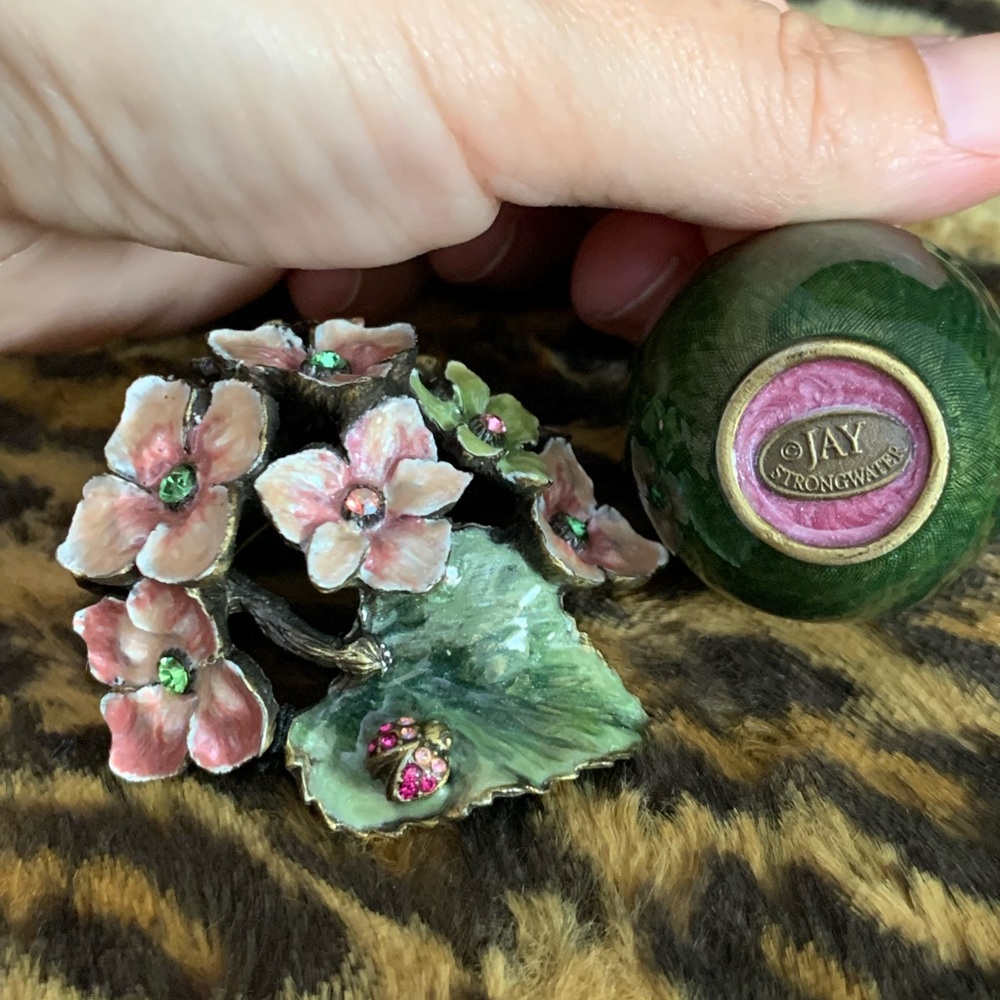 Jay Strongwater hydrangea enamel small trinket box